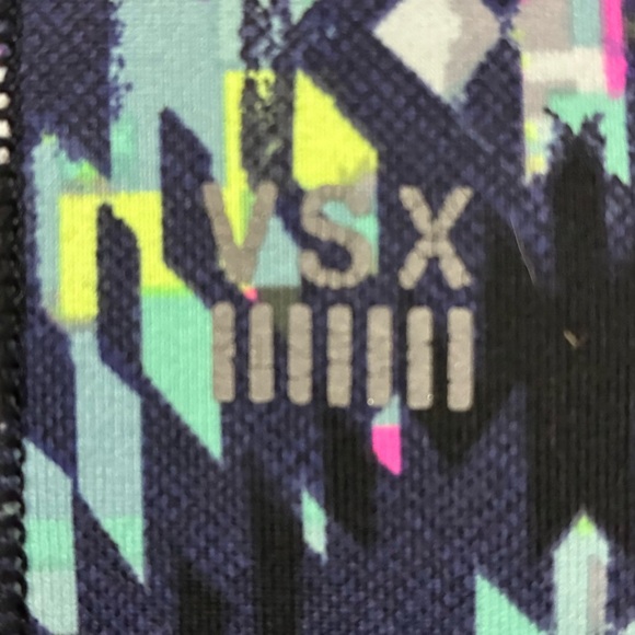 Victoria's Secret Multicolor Tribal Aztec Print
Knockout Tight Leggings XS - Picture 11 of 14